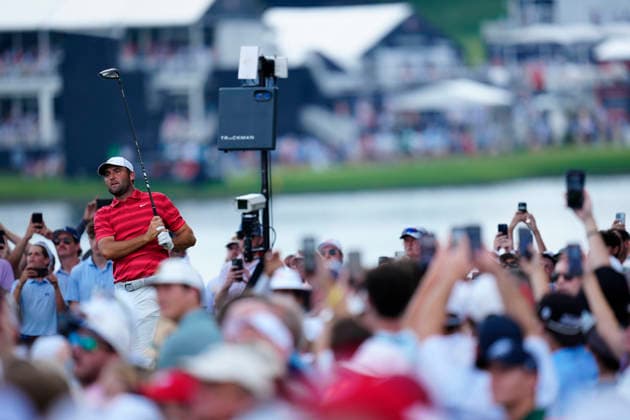 August 29, 2026, Atlanta, Georgia, USA: Scottie Scheffler (USA) hits his tee shot on the 4th hole, during the third round at East Lake Golf Club. Atlanta USA - ZUMAd212 20260829_zsp_d212_099 Copyright: xRichardxDolex