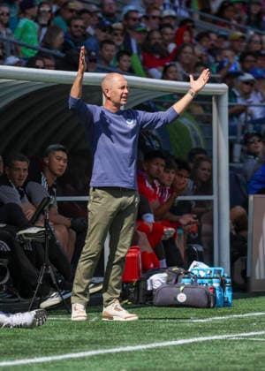 SEATTLE, WA - AUGUST 29: Chicago Fire FC head coach Gregg Berhalter reacts to a play in the first half during the MLS, Fussball Herren, USA match between Chicago Fire FC and Seattle Sounders FC on August 29, 2026 at Lumen Field in Seattle, Washington. (Photo by Leslie Plaza Johnson Icon Sportswire) SOCCER: AUG 29 MLS Seattle Sounders FC vs Chicago Fire FC EDITORIAL USE ONLY Icon260829035