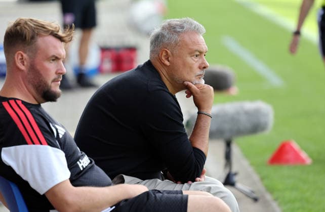 29.08.26 Frauen VfB Stuttgart - Hamburger SV Deutschland, Stuttgart, 29.08.2026, Fussball, Frauen, Bundesliga, Saison 2026 2027, VfB Stuttgart - Hamburger SV (2:1): Rodolfo Cardoso (Trainer Hamburger SV). *** August 29, 2026 Women s VfB Stuttgart vs. Hamburger SV Germany, Stuttgart, August 29, 2026, Soccer, Women s, Bundesliga, 2026–2027 Season, VfB Stuttgart vs. Hamburger SV 2–1 Rodolfo Cardoso, Coach, Hamburger SV