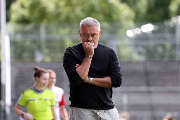 29.08.26 Frauen VfB Stuttgart - Hamburger SV Deutschland, Stuttgart, 29.08.2026, Fussball, Frauen, Bundesliga, Saison 2026 2027, VfB Stuttgart - Hamburger SV (2:1): Rodolfo Cardoso (Trainer Hamburger SV). *** August 29, 2026 Women s VfB Stuttgart vs. Hamburger SV Germany, Stuttgart, August 29, 2026, Soccer, Women s, Bundesliga, 2026–2027 Season, VfB Stuttgart vs. Hamburger SV 2–1 Rodolfo Cardoso, Coach, Hamburger SV