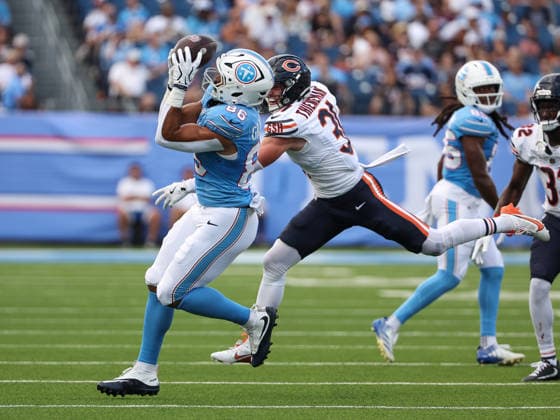 NFL, American Football Herren, USA 2026: Bears Vs Titans AUG 29 Aug 29, 2026; Nashville, Tennessee, USA; Tennessee Titans tight end Kylen Granson (86) makes a catch under pressure from Chicago Bears defensive back Dillon Thieneman (31) during the NFL preseason game between the Chicago Bears and the Tennessee Titans at Nissan Stadium (Nashville). Mandatory Credit: Stephen Furst-Cal Media (Credit Image: Â Stephen Furst Cal Sport Media) Nashville Tennessee USA EDITORIAL USE ONLY Copyright: xx ZUMA-20260829_zma_c04_080.jpg StephenxFurstx csmphotothree515287