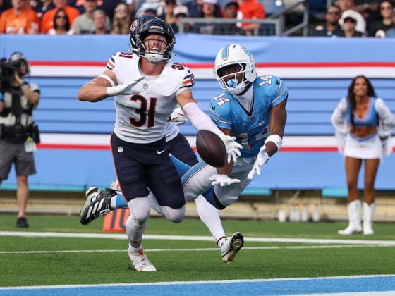 NFL, American Football Herren, USA 2026: Bears Vs Titans AUG 29 Aug 29, 2026; Nashville, Tennessee, USA; Chicago Bears defensive back Dillon Thieneman (31) breaks up a pass at the goal line to Tennessee Titans wide receiver Carnell Tate (14) during the NFL preseason game between the Chicago Bears and the Tennessee Titans at Nissan Stadium (Nashville). Mandatory Credit: Stephen Furst-Cal Media (Credit Image: Â Stephen Furst Cal Sport Media) Nashville Tennessee USA EDITORIAL USE ONLY Copyright: xx ZUMA-20260829_zma_c04_094.jpg StephenxFurstx csmphotothree515294