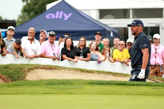 The Ally Challenge GRAND BLANC,MICHIGAN-AUGUST 29: Michael Block of California follows his shot from the bunker at the 18th green during the second round of The Ally Challenge presented by McLaren at Warwick Hills Golf & Country Club, Grand Blanc, MI, USA Saturday, August 29, 2026. Grand Blanc Michigan United States  Copyright: xAmyxLemusx originalFilename:lemus-theallyc260829_npDrl.jpg