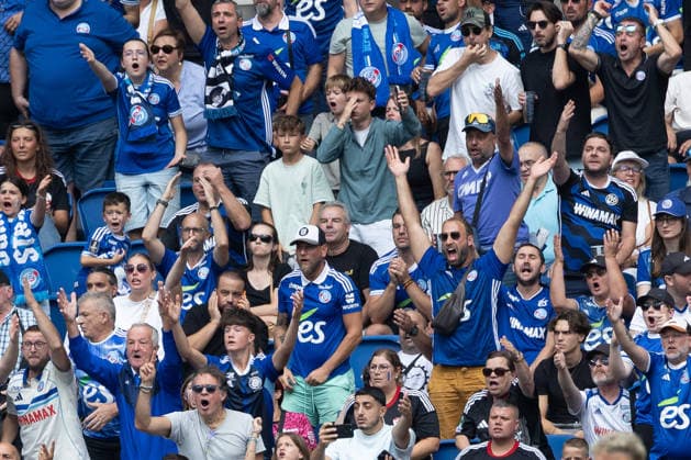Fans seen during Ligue 1 26 27 game between teams of RSC Strasbourg and RC Lens at Stade de la Meinau (Benjamin Faes Ball Raw Images) Strasbourg Stade de la Meinau France Copyright: xBenjaminxFaesx 0W4A0048