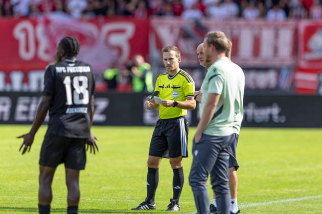 Northeast Regional League: FC Rot-Weiß Erfurt vs. BFC Preussen Erfurt, August 29, 2026; Johannes Schipke, 1st Assistant Referee; Northeast Regional League: FC Rot-Weiß Erfurt vs. BFC Preussen, Steigerwaldstadion, Erfurt, August 29, 2026 Copyright: xBEAUTIFULxSPORTS Duehringx