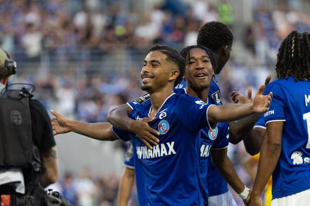 strasbourg celebrating seen during Ligue 1 26 27 game between teams of RSC Strasbourg and RC Lens at Stade de la Meinau (Benjamin Faes Ball Raw Images) Strasbourg Stade de la Meinau France Copyright: xBenjaminxFaesx 0W4A6667