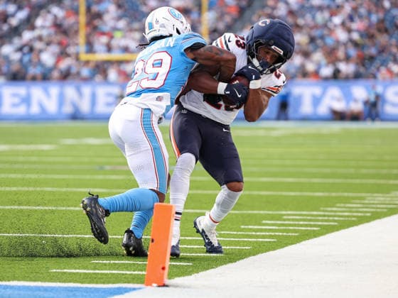 Aug 29, 2026; Nashville, Tennessee, USA; Chicago Bears running back Roschon Johnson (23) shy of the goal line by Tennessee Titans cornerback Keydrain Calligan (29) during the NFL, American Football Herren, USA preseason game between the Chicago Bears and the Tennessee Titans at Nissan Stadium (Nashville). Mandatory Credit: -Cal Media NFL 2026: Bears Vs Titans AUG 29  - ZUMAc04_ 20260829_zma_c04_091 Copyright: xStephenxFurstx