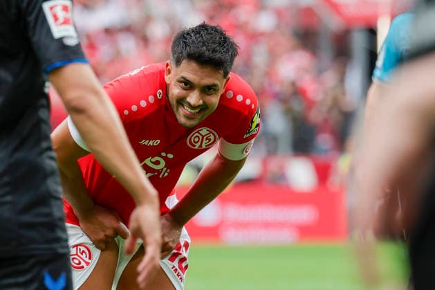 Im Bild: Nadiem Amiri (FSV Mainz 05, 10) 29.08.2026, FSV Mainz 05 - SC Paderborn 07, 1. Bundesliga, 1. Spieltag, Deutschland, Mainz, MEWA Arena, DFL REGULATIONS PROHIBIT ANY USE OF PHOTOGRAPHS AS IMAGE SEQUENCES AND OR QUASI-VIDEO. *** Pictured: Nadiem Amiri of FSV Mainz 05, August 29, 2026, FSV Mainz 05 vs. SC Paderborn 07, Bundesliga 1, Matchday 1, Germany, Mainz, MEWA Arena, DFL REGULATIONS PROHIBIT ANY USE OF PHOTOGRAPHS AS IMAGE SEQUENCES AND OR QUASI-VIDEO Copyright: HMBxMedia xJulienxBecker
