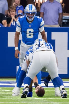 August 29, 2026, Indianapolis, Indiana, U.S: Detroit Lions quarterback Joshua Dobbs (6) prepares to take the snap during the preseason game between the Detroit Lions and the Indianapolis Colts at Lucas Oil Stadium, Indianapolis, Indiana. Indianapolis U.S - ZUMAs304 20260829_zaf_s304_074 Copyright: xScottxStuartx