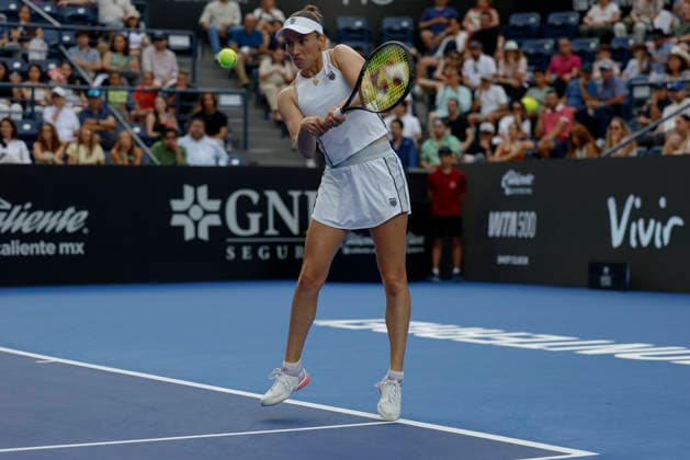 August 29, 2026, Monterrey, Nuevo Leon, Mexico: Elise Mertens (BEL) in action against Diane Parry (FRA) during the Monterrey Open WTA, Tennis Damen 500 final at the GNP Stadium in Monterrey, Nuevo Leon. Monterrey Mexico - ZUMAo125 20260829_zip_o125_010 Copyright: xAntonioxOjedax
