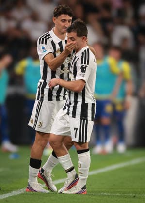 Juventus v Parma - Serie A - Allianz Stadium Turin, Italy, 29th August 2026. Francisco Conceicao of Juventus is substituted for Andrea Cambiaso during the Juventus vs Parma Serie A match at Allianz Stadium, Turin. Picture credit should read: Jonathan Moscrop Turin Allianz Stadium Italy