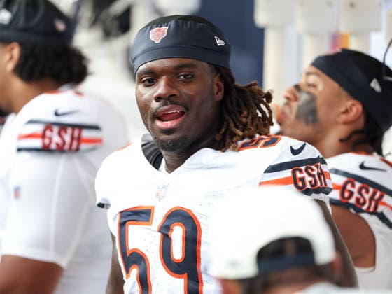 Aug 29, 2026; Nashville, Tennessee, USA; Chicago Bears defensive lineman Jamree Kromah (59) sings sing lyrics on the sideline to get pumped during the NFL, American Football Herren, USA preseason game between the Chicago Bears and the Tennessee Titans at Nissan Stadium (Nashville). Mandatory Credit: -Cal Media Nashville USA - ZUMAc04_ 20260829_zma_c04_213 Copyright: xStephenxFurstx