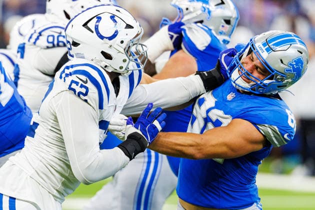 Aug 29, 2026; Indianapolis, Indiana, USA; Detroit Lions tight end Thomas Gordon (82) and Indianapolis Colts defensive lineman George Gumbs Jr. (52) battle at the line of scrimmage during NFL, American Football Herren, USA preseason game action at Lucas Oil Stadium. Mandatory Credit: -Cal Media Indianapolis USA - ZUMAc04_ 20260829_zma_c04_241 Copyright: xJohnxMersitsx