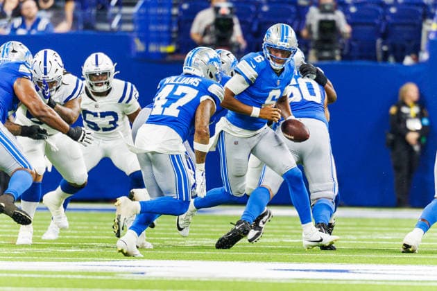 Aug 29, 2026; Indianapolis, Indiana, USA; Detroit Lions quarterback Joshua Dobbs (6) pivots with the ball during NFL, American Football Herren, USA preseason game action against the Indianapolis Colts at Lucas Oil Stadium. Mandatory Credit: -Cal Media Indianapolis USA - ZUMAc04_ 20260829_zma_c04_243 Copyright: xJohnxMersitsx