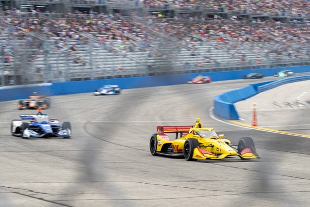 Spanish driver Alex Palou (R), of the Chip Ganassi Racing team, competes in the 2026 IndyCar, Indy Car, IRL, USA Snap-on Milwaukee Mile 250 in Milwaukee, United States, 29 August 2026. IndyCar 2026 in Milwaukee !ACHTUNG: NUR REDAKTIONELLE NUTZUNG!  Copyright: xKennethxFernandezx AMDEP1651 20260830-55021257902_1