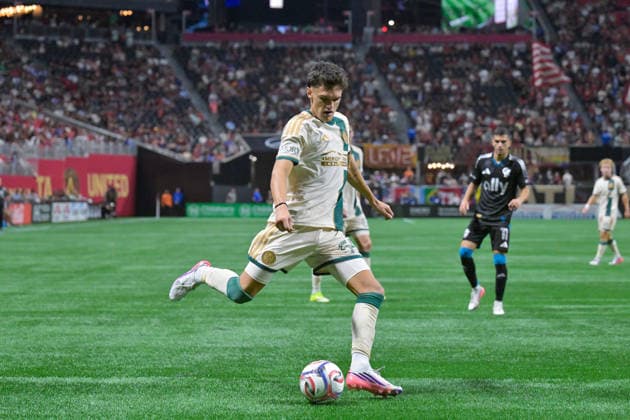 ATLANTA, GA - AUGUST 29: Tomas Jacob 55 of Atlanta passes the ball into the box during the MLS, Fussball Herren, USA match between Charlotte FC and Atlanta United FC on August 29th, 2026 at Mercedes-Benz Stadium in Atlanta, GA. (Photo by Rich von Biberstein Icon Sportswire) SOCCER: AUG 29 MLS Atlanta United vs Charlotte FC EDITORIAL USE ONLY Icon260829037