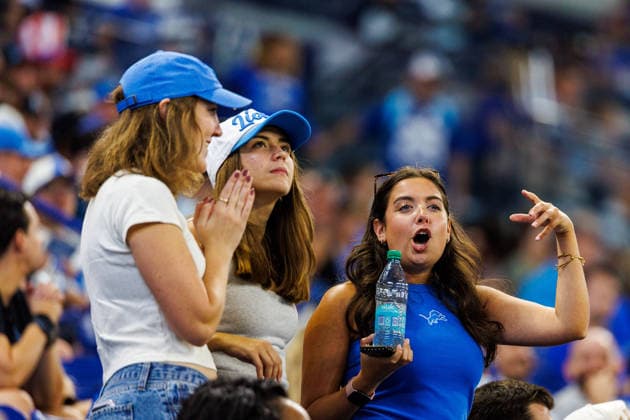 Aug 29, 2026; Indianapolis, Indiana, USA; Detroit Lions fans cheer on their team during NFL, American Football Herren, USA preseason game action against the Indianapolis Colts at Lucas Oil Stadium. Mandatory Credit: -Cal Media NFL 2026: Lions Vs Colts AUG 29  - ZUMAc04_ 20260829_zma_c04_280 Copyright: xJohnxMersitsx