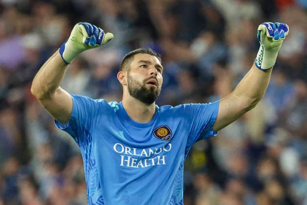 August 29, 2026, St. Paul, Minnesota, United States: Orlando City goalkeeper MAXIME CRo°PEAU (71) celebrates a game tying goal. Minnesota United hosted Orlando City on August 29th. The teams faced off at Allianz Field in St. Paul, Minnesota. The game ended in a draw 3-3. MLS, Fussball Herren, USA 2026 - Minnesota United 3:3 Orlando City  - ZUMAt166 20260829_zsp_t166_007 Copyright: xMichaelxTurnerx