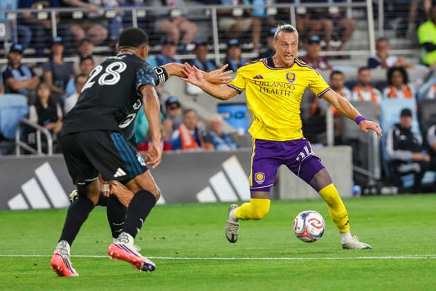 August 29, 2026, St. Paul, Minnesota, United States: Orlando City defense GRIFFIN DORSEY (24) looks to pass. Minnesota United hosted Orlando City on August 29th. The teams faced off at Allianz Field in St. Paul, Minnesota. The game ended in a draw 3-3. MLS, Fussball Herren, USA 2026 - Minnesota United 3:3 Orlando City  - ZUMAt166 20260829_zsp_t166_008 Copyright: xMichaelxTurnerx