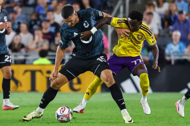 August 29, 2026, St. Paul, Minnesota, United States: Minnesota United FC defense MICHAEL BOXALL (15) holds the ball away from Orlando City midfielder IVoÂN ANGULO (77). Minnesota United hosted Orlando City on August 29th. The teams faced off at Allianz Field in St. Paul, Minnesota. The game ended in a draw 3-3. St. Paul United States - ZUMAt166 20260829_zsp_t166_034 Copyright: xMichaelxTurnerx
