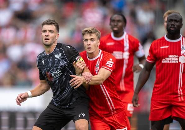 SOCCER REGIONAL LEAGUE NORTHEAST 2026–2027 SEASON, MATCHDAY 7: FC ROT WEISS ERFURT vs. BFC PREUSSEN ** FOR EDITORIAL USE ONLY ** EDITORIAL USE ONLY ** p 29 08 2026 Erfurt Soccer Northeast Regional League Matchday 7, 2026–2027 Season, Steigerwaldstadion, FC Rot-Weiss Erfurt vs. BFC Preussen. Photo by Laurenz Dehl 29 FC Rot’Weiß Erfurt in a tackle with Philip Fontein 7 BFC Preussen Germany Thuringia Erfurt Copyright SaschaxFromm Copyright: SaschaxFromm doc87dl6deycrk14m87kh07 ,EDITORIAL USE ONLY Copyright: SaschaxFromm