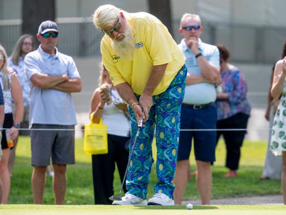 GRAND BLANC, MI - AUGUST 29: John Daly of United States of America putts the ball during the second round of the PGA, Golf Herren TOUR Champions The Ally Challenge on August 29, 2026, at Warwick Hills Golf and Country Club in Grand Blanc, Michigan. (Photo by Joseph Weiser Icon Sportswire) GOLF: AUG 29 PGA TOUR Champions The Ally Challenge EDITORIAL USE ONLY Icon260829008