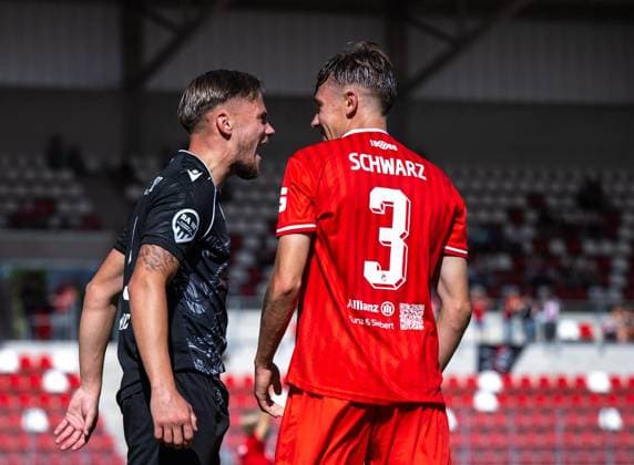 SOCCER REGIONAL LEAGUE NORTHEAST 2026–2027 SEASON, MATCHDAY 7: FC ROT WEISS ERFURT vs. BFC PREUSSEN ** FOR EDITORIAL PURPOSES ONLY ** EDITORIAL USE ONLY ** p August 29, 2026 Erfurt Soccer Northeast Regional League Matchday 7, 2026–2027 Season Steigerwaldstadion FC Rot-Weiss Erfurt vs. BFC Preussen in the photo: Til Linus Schwarz 3 FC Rot-Weiss Erfurt in a dispute with Oliver Maric 8 BFC Preussen Germany Thuringia Erfurt Copyright SaschaxFromm Copyright: SaschaxFromm doc87dkz0k713t5qxwbohg ,EDITORIAL USE ONLY Copyright: SaschaxFromm