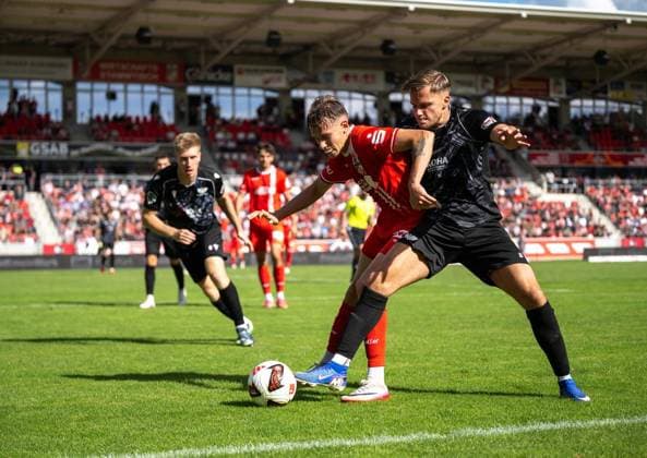 SOCCER REGIONAL LEAGUE NORTHEAST 2026–2027 SEASON, MATCHDAY 7: FC Rot Weiss Erfurt vs. BFC Preussen ** FOR EDITORIAL PURPOSES ONLY ** EDITORIAL USE ONLY ** p August 29, 2026 Erfurt Soccer Northeast Regional League Matchday 7, 2026–2027 Season Steigerwaldstadion FC Rot-Weiss Erfurt vs. BFC Preussen in the photo: Til Linus Schwarz 3 FC Rot-Weiss Erfurt in a tackle with Oliver Maric 8 BFC Preussen Germany Thuringia Erfurt Copyright SaschaxFromm Copyright: SaschaxFromm doc87dl00j3qpet9ymth07 ,EDITORIAL USE ONLY Copyright: SaschaxFromm