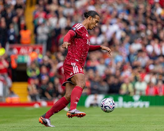 Liverpool v Nottingham Forest FC - Premier League 2026 27 Virgil van Dijk of Liverpool during the Premier League match between Liverpool and Nottingham Forest at Anfield in Liverpool, on August 29, 2026. Liverpool Merseyside United Kingdom  Copyright: xMIxNewsx originalFilename:fletcher-liverpoo260829_npIdI.jpg