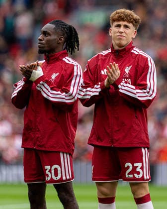 Liverpool v Nottingham Forest FC - Premier League 2026 27 Jeremie Frimpong (left) and Victor Munoz of Liverpool warm up prior to the Premier League match between Liverpool and Nottingham Forest at Anfield in Liverpool, on August 29, 2026. Liverpool Merseyside United Kingdom  Copyright: xMIxNewsx originalFilename:fletcher-liverpoo260829_npPiU.jpg
