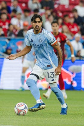 Thiago Martins of New York City FC controls the ball during the MLS, Fussball Herren, USA Regular Season match between Toronto FC and New York City FC on August 29, 2026 in BMO Field, Toronto, Ontario, Canada Copyright: xCurtisxWongx xSPPx Sportspressphoto_SPR219393
