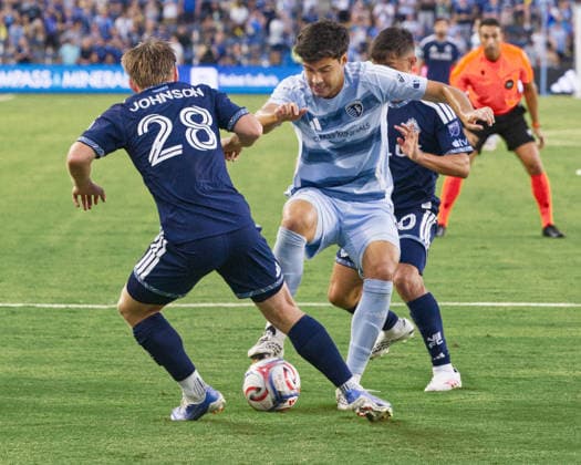 August 29, 2026, Kansas City, Kansas, USA: Sporting KC forward TAYLOR CALHEIRA 19 (center) battles for the offense against Vancouver Whitecaps FC defender TATE JOHNSON 28 (front-l) and Vancouver Whitecaps FC midfielder ANDRES CUBAS 20 (behind) during the first half of the game at Sporting Park in Kansas City, KS, on August 29, 2026. Kansas City USA - ZUMAh139 20260829_zap_h139_008 Copyright: xSerenaxS.Y.xHsux