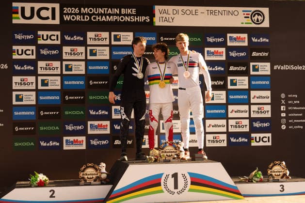 IPA87930564 - Goldstone Jackson (CAN), Stevens-Mcnab Lachlan (NZL), and Williams Jordan (GBR) during the Men s Elite Downhill race at the Val di Sole UCI Mountain Bike World Championships—the DHI race at Val di Sole Downhill—on August 29, 2026.  Copyright: xFabioxAverna IPAxSportx xx 87930564