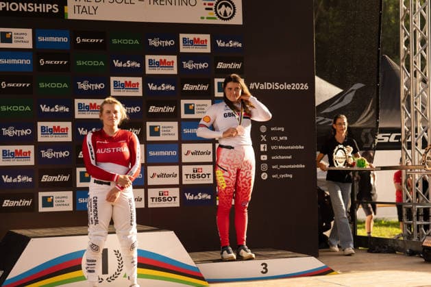 IPA87930605 - HOLL Valentina, BAUMANN Lisa, and HARNDEN Harriet during the Elite Women s Downhill race at the Val di Sole UCI Mountain Bike World Championships—the DHI race at Val di Sole Downhill—on August 29, 2026.  Copyright: xFabioxAverna IPAxSportx xx 87930605