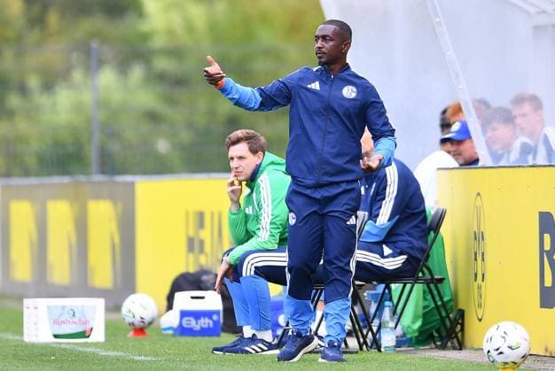 Borussia Dortmund U17 vs. Schalke 04 U17 ** FOR EDITORIAL PURPOSES ONLY ** EDITORIAL USE ONLY ** p Soccer U17 DFB Youth League Group G Matchday 4 Borussia Dortmund U17 vs. Schalke 04 U17 on August 30, 2026, at BVB Hohenbuschei Soccer Park in Dortmund Charles Takyi, coach of Schalke 04 U17, Germany, North Rhine-Westphalia, Dortmund Copyright ThorstenxTillmann Copyright: ThorstenxTillmann doc87dsak59v5kunmpgge ,EDITORIAL USE ONLY Copyright: ThorstenxTillmann