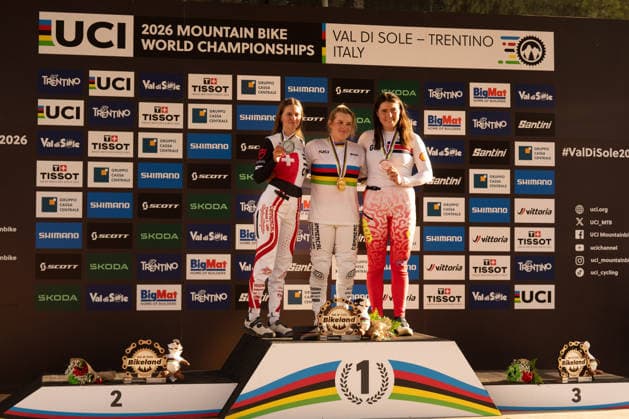 IPA87930635 - HOLL Valentina, BAUMANN Lisa, and HARNDEN Harriet during the Elite Women s Downhill race at the Val di Sole UCI Mountain Bike World Championships—DHI race at Val di Sole Downhill—on August 29, 2026.  Copyright: xFabioxAverna IPAxSportx xx 87930635