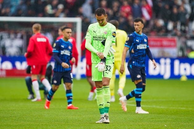 2026-08-30 FC Utrecht v PSV Eindhoven - Dutch Vrienden Loterij Eredivisie UTRECHT, NETHERLANDS - AUGUST 30: Matej Kovar keeper of PSV Eindhoven looks on during a Dutch Vrienden Loterij Eredivisie at Stadion Galgenwaard on August 30, 2026 in Utrecht, Netherlands. Utrecht Stadion Galgenwaard Netherlands Content not available for redistribution in The Netherlands directly or indirectly through any third parties. Copyright: xAndrexWeeningx
