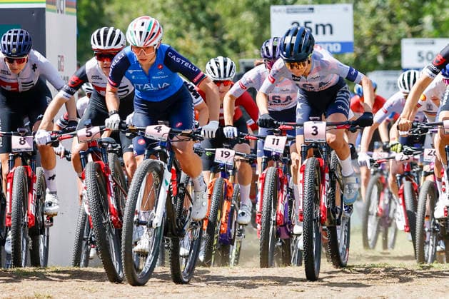 TRENTO, ITALY, AUGUST 30: Martina Berta of Italy (left) and Savilia Blunk of the United States (right) at the start of the UCI Mountain Bike World Championships—Women’s Elite Cross-Country event—in Val di Sole on August 30, 2026, in Trento, Italy. Trento, Val di Sole, Trento, Italy Copyright: xJustPictures.ch FrancescoxMinghettix jp-en-EuSpIm-JP6_FRM_UCIWC_GRLXCO_30Aug_000185