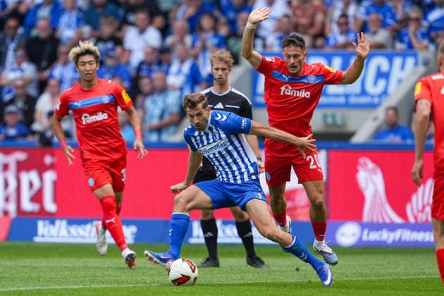 30.08.2026, xydrx, Fußball, 2. Fußball Bundesliga, 1.FC Magdeburg - Holstein Kiel, Saison 2026 2027, Avnet Arena: Alexander Nollenberger (1.FC Magdeburg, 17) im Zweikampf gegen Adrian Kapralik (Holstein Kiel, 20) DFB regulations prohibit any use of photographs as image sequences and or quasi-video. *** August 30, 2026, xydrx, Soccer, 2. Bundesliga, 1. FC Magdeburg vs. Holstein Kiel, 2026–2027 season, Avnet Arena, Alexander Nollenberger, 1 FC Magdeburg, No. 17 in a tackle against Adrian Kapralik of Holstein Kiel, 20. DFB regulations prohibit any use of photographs as image sequences and or quasi-video. Copyright: HMBxMedia YannisxDreimann