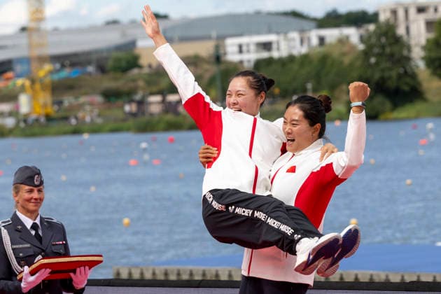 ICF Canoe Sprint and Paracanoe World Championships Shimeng Yu ,Mengdie Yin at the medal ceremony during the 2026 ICF World Championships in Canoe Sprint and Para-canoe in PoznaÅ , Poland, on 30 August 2026. Poznan Poland  Copyright: xAndrzejxIwanczukx originalFilename:iwanczuk-icfcanoe260830_np9o3.jpg