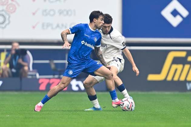 KAA Gent v Club Brugge - Jupiler Pro League GENT, BELGIUM - AUGUST 30 : Tiago Alves Araujo Felipe defender of KAA Gent and Sabbe Kyriani defender of Club Brugge during the Jupiler Pro League match between KAA Gent and Club Brugge on August 30, 2026 in Gent, Belgium, 30 08 2026 Gent Belgium  Copyright: xDhax