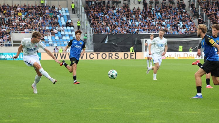 August 30, 2026, xrekx, Soccer 3rd Division, 1. FC Saarbrücken vs. Hansa Rostock, v l Florian Bohnert, FC Hansa Rostock, Saarbrücken