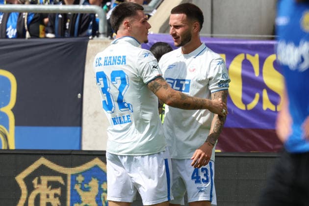 August 30, 2026, xrekx, Soccer 3rd Division, 1 FC Saarbrücken vs. Hansa Rostock: Goal celebration after Leon Dajaku scored the 0–1 goal for FC Hansa Rostock, featuring Niklas Kölle (Koelle) of FC Hansa Rostock in Saarbrücken