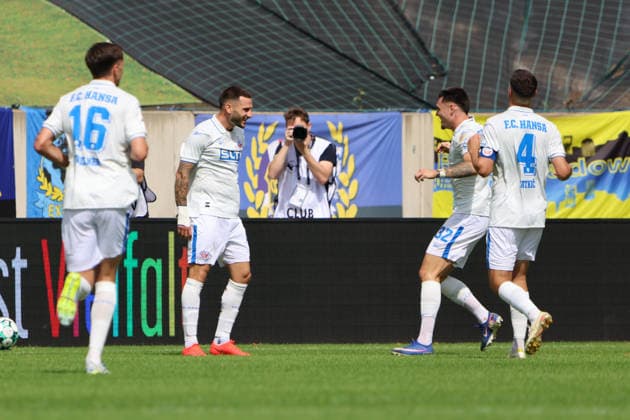 August 30, 2026, Soccer, Men s, 3rd Division, 2026–2027 Season, 1 FC Saarbrücken vs. FC Hansa Rostock, Goal celebration after the 0–1, Goal scorer: Leon Dajaku, Hansa Rostock vs. Saarbrücken, Ludwigsparkstadion, Saarland, Germany, DEU Copyright: xSebastianxBachx