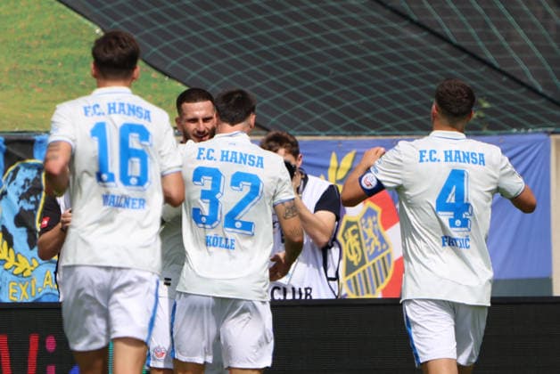 August 30, 2026, Soccer, Men s, 3rd Division, 2026–2027 Season, 1 FC Saarbrücken vs. FC Hansa Rostock, Goal celebration after the 0–1, Goal scorer: Leon Dajaku, Hansa Rostock vs. Saarbrücken, Ludwigsparkstadion, Saarland, Germany, DEU Copyright: xSebastianxBachx