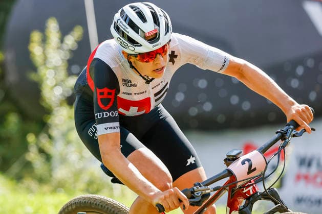 TRENTO, ITALY, AUGUST 30 Alessandra Keller of Switzerland in action during the UCI Mountain Bike World Championships—Women s Elite Cross-Country—at Val di Sole on August 30, 2026, in Trento, Italy; Trento, Val di Sole, Trento, Italy Copyright: xJustPictures.ch FrancescoxMinghettix jp-en-EuSpIm-JP6_FRM_UCIWC_GRLXCO_30Aug_000244