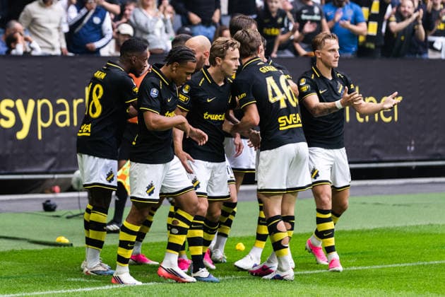 260830 AIK celebrates after a 1-1 draw in the Allsvenskan soccer match between AIK and Hammarby on August 30, 2026, in Stockholm  Copyright: CAISAxRASMUSSEN BB260830CR016