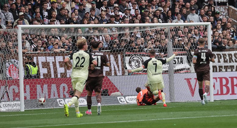 0-1 durch 17 Erencan Yardimci (1.FC Kaiserslautern) nicht im Bild Fussball, 2.Liga, Saison 2026-2027 Herren, FC St.Pauli gegen 1.FC kaiserslautern DFL REGULATIONS PROHIBIT ANY USE OF PHOTOGRAPHS AS IMAGE SEQUENCES AND OR QUASI-VIDEO. *** 0-1 by 17 Erencan Yardimci 1 FC Kaiserslautern not pictured Soccer, 2nd Division, 2026–2027 Season Men s, FC St. Pauli vs. 1. FC Kaiserslautern. DFL regulations prohibit any use of photographs as image sequences and or quasi-video.