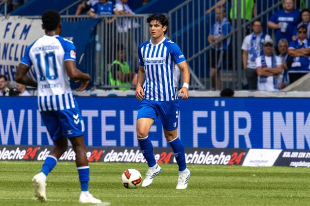 Deutschland: 2.Bundesliga, Saison 2026 2027, 30.08.2026, 3. Spieltag, 1.FC Magdeburg vs Holstein Kiel, Avnet Arena : Anselmo Garcia MacNulty (1.FC Magdeburg, 3) am Ball *** Germany 2. Bundesliga, 2026–2027 Season, August 30, 2026, Matchday 3, 1 FC Magdeburg vs. Holstein Kiel, Avnet Arena Anselmo Garcia MacNulty 1 FC Magdeburg, 3 on the ball Copyright: xMichellexLukax
