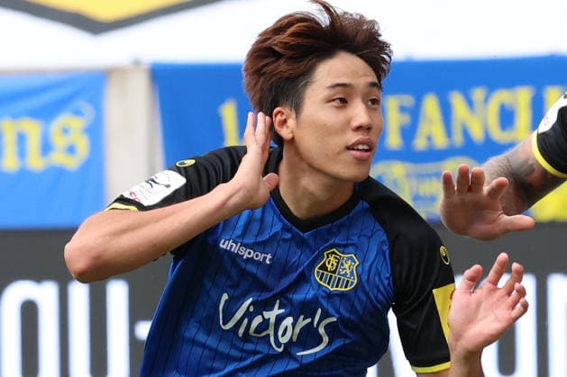 August 30, 2026, xrekx, Soccer 3rd Division, 1. FC Saarbrücken vs. Hansa Rostock: Goal celebration after Seung Joon Lee scored the 1-1 goal for 1. FC Saarbrücken in Saarbrücken